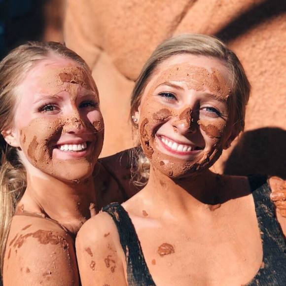 Meet your Posher - Picture 1 of 1